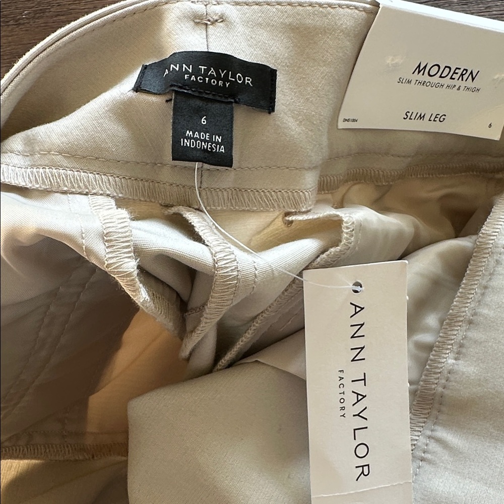 NWT Ann Taylor Factory Khakis - Picture 6 of 6